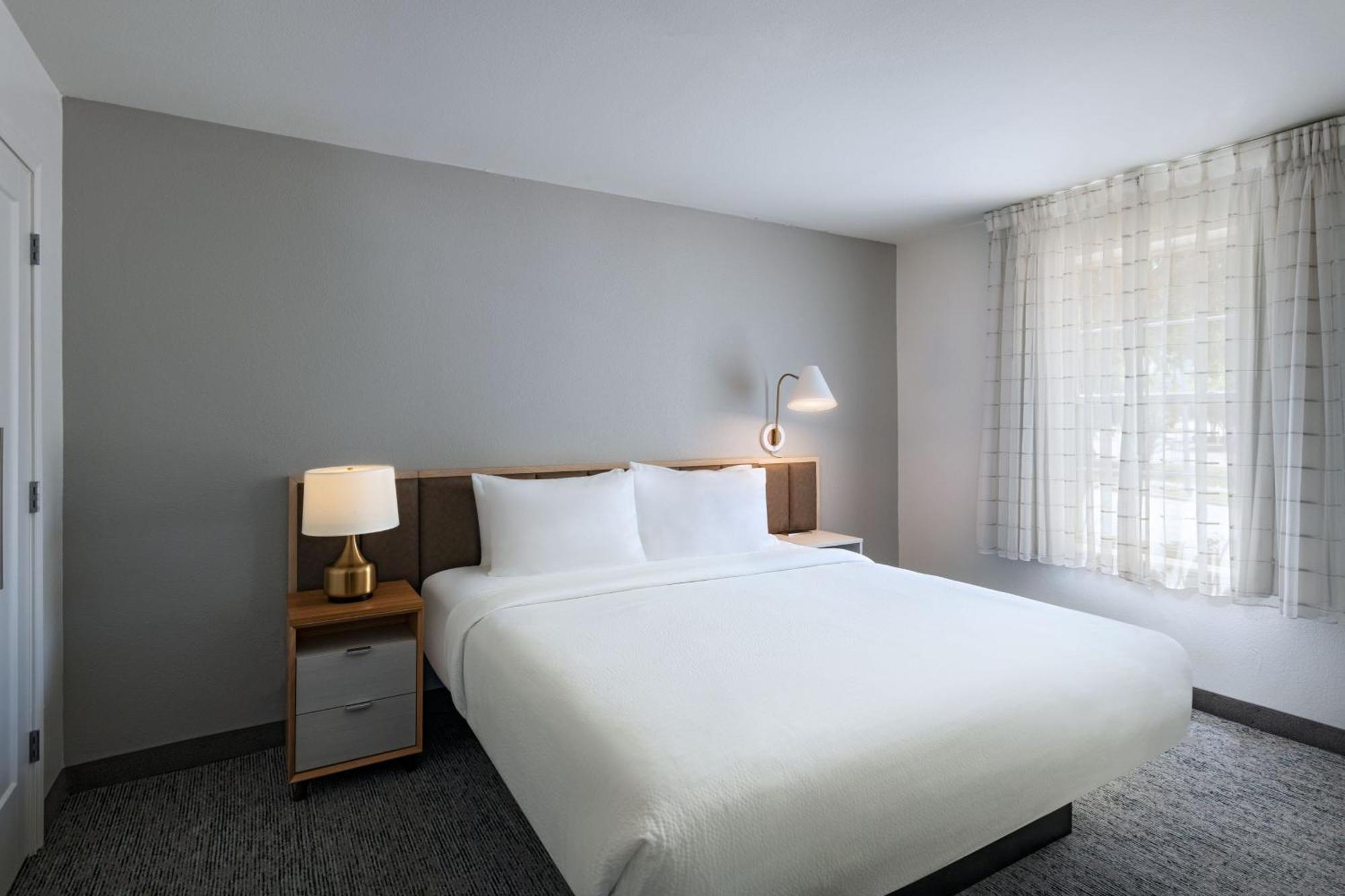 Towneplace Suites By Marriott College Station Exterior foto
